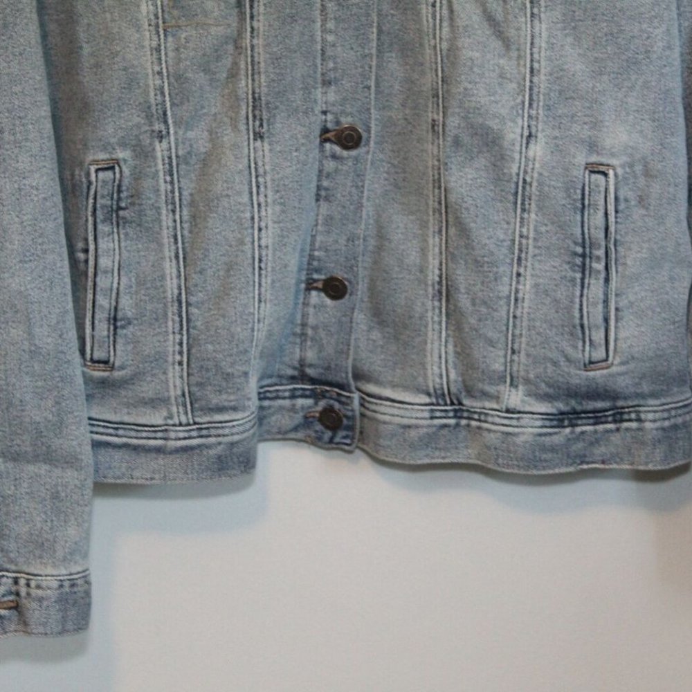 Maurices Vintage Destructed Denim Jacket H11503 - Picture 4 of 12